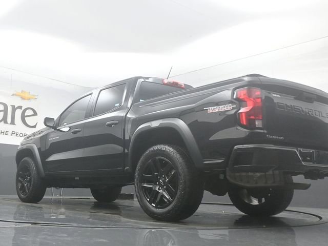 Used 2023 Chevrolet Colorado Trail Boss w/ Advanced Trailering Package AWD/4WD image 5