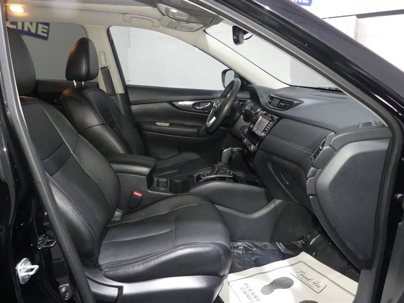 Used 2017 Nissan Rogue SL w/ SL HEV Premium Package AWD/4WD image 28