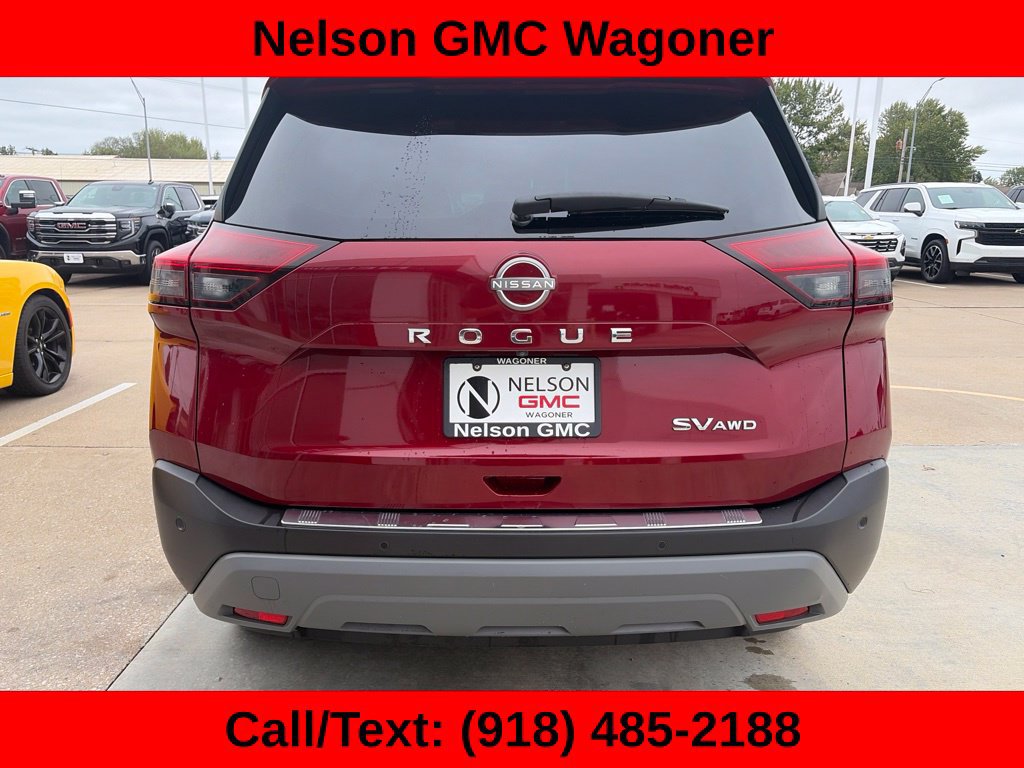 Used 2023 Nissan Rogue SV AWD/4WD image 4