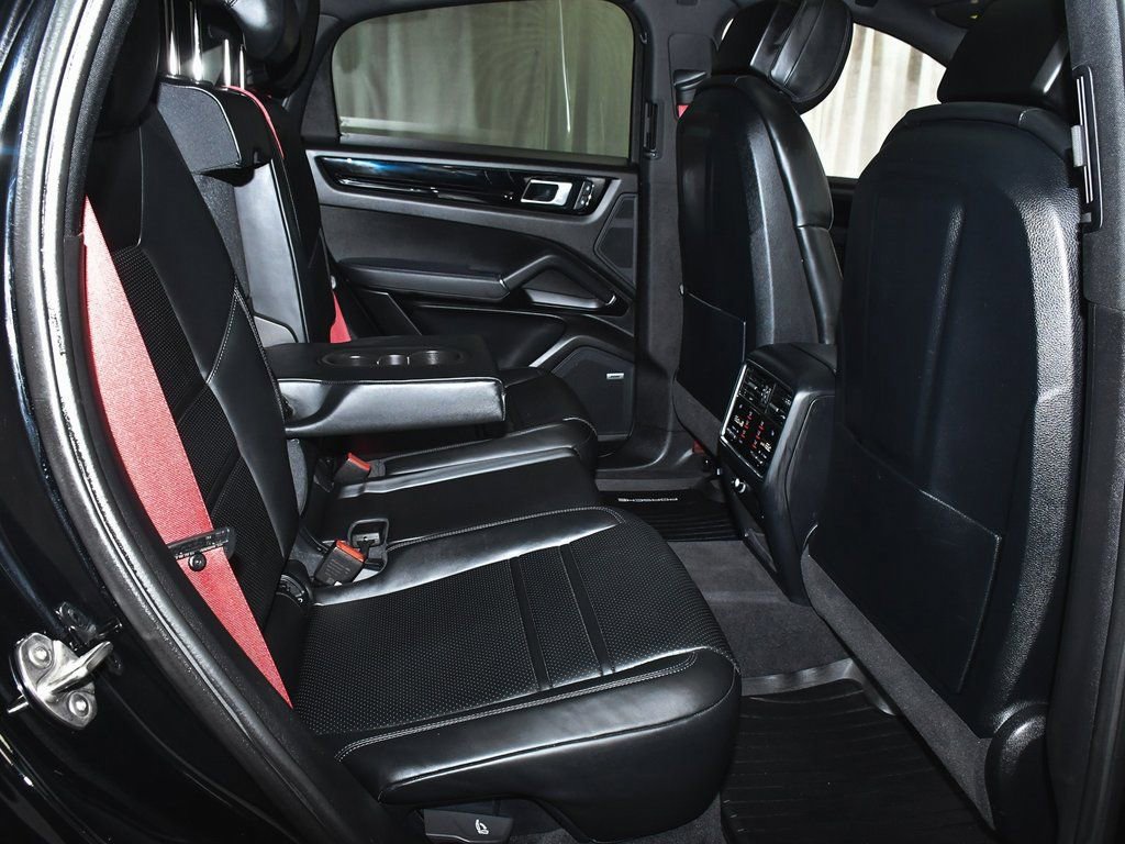 Used 2022 Porsche Cayenne Platinum Edition AWD/4WD image 59
