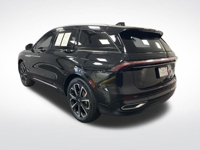 Used 2024 Lincoln Nautilus Reserve w/ Equipment Group 203A image 3