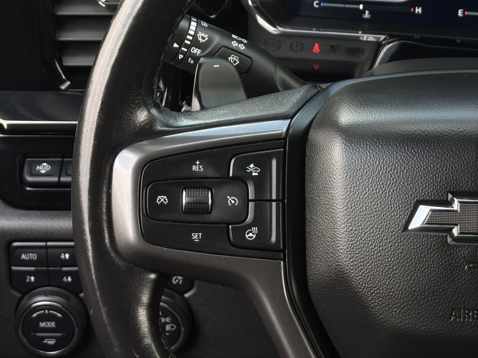 Used 2022 Chevrolet Silverado 1500 ZR2 w/ Technology Package image 18