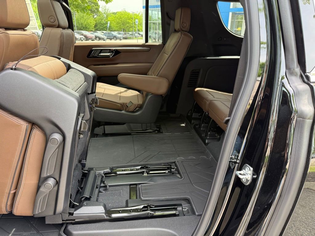 New 2026 Chevrolet Suburban High Country w/ Sun And Tow Package AWD/4WD image 54