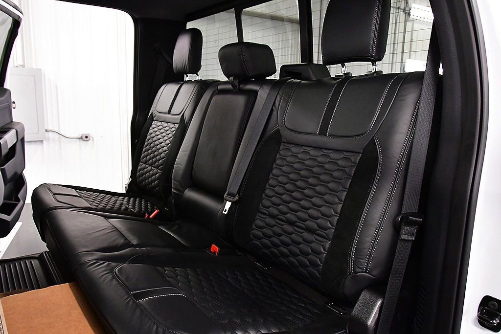 New 2026 Ford F250 Lariat w/ Black Appearance Package image 39