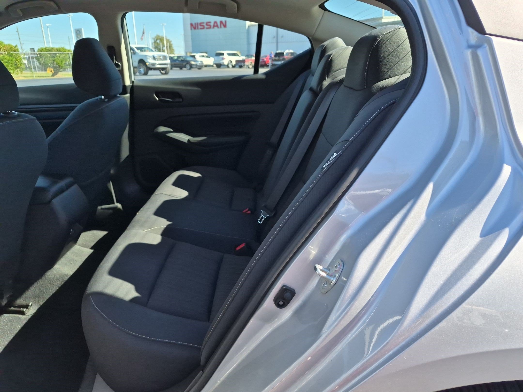 Used 2025 Nissan Altima 2.5 SV FWD image 29