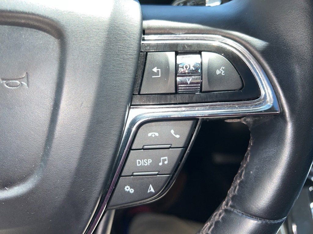 Used 2022 Lincoln Nautilus Reserve w/ Class II Trailer Tow Package image 19