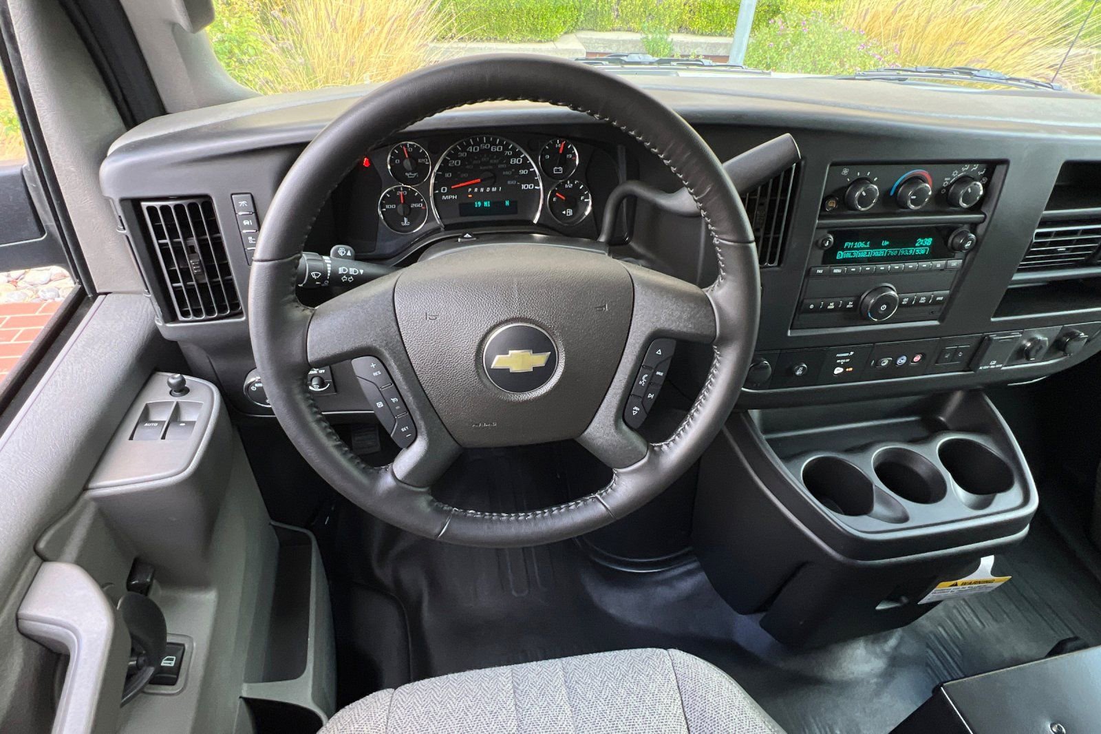 Used 2023 Chevrolet Express 3500 Extended w/ Driver Convenience Package image 13