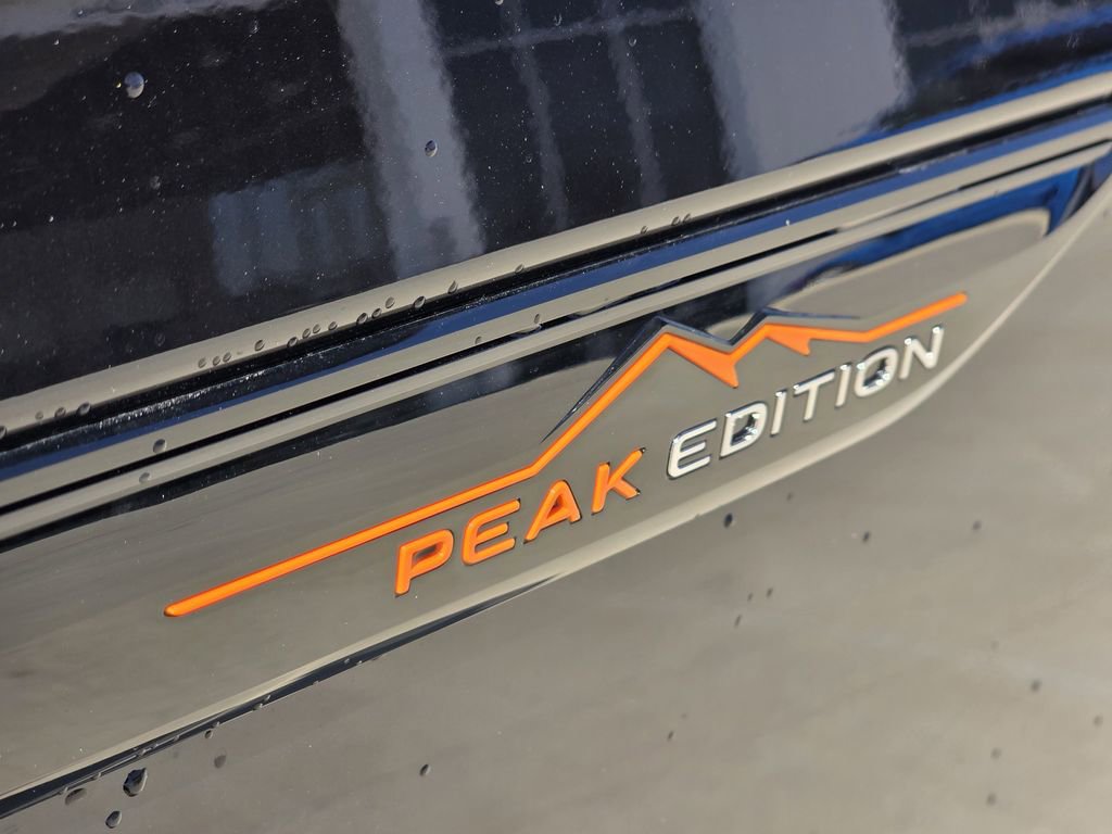 New 2026 Volkswagen Atlas Peak Edition image 7