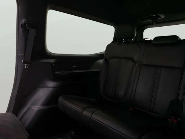 Used 2024 Jeep Wagoneer Series II w/ Flexible Seating Group RWD image 77