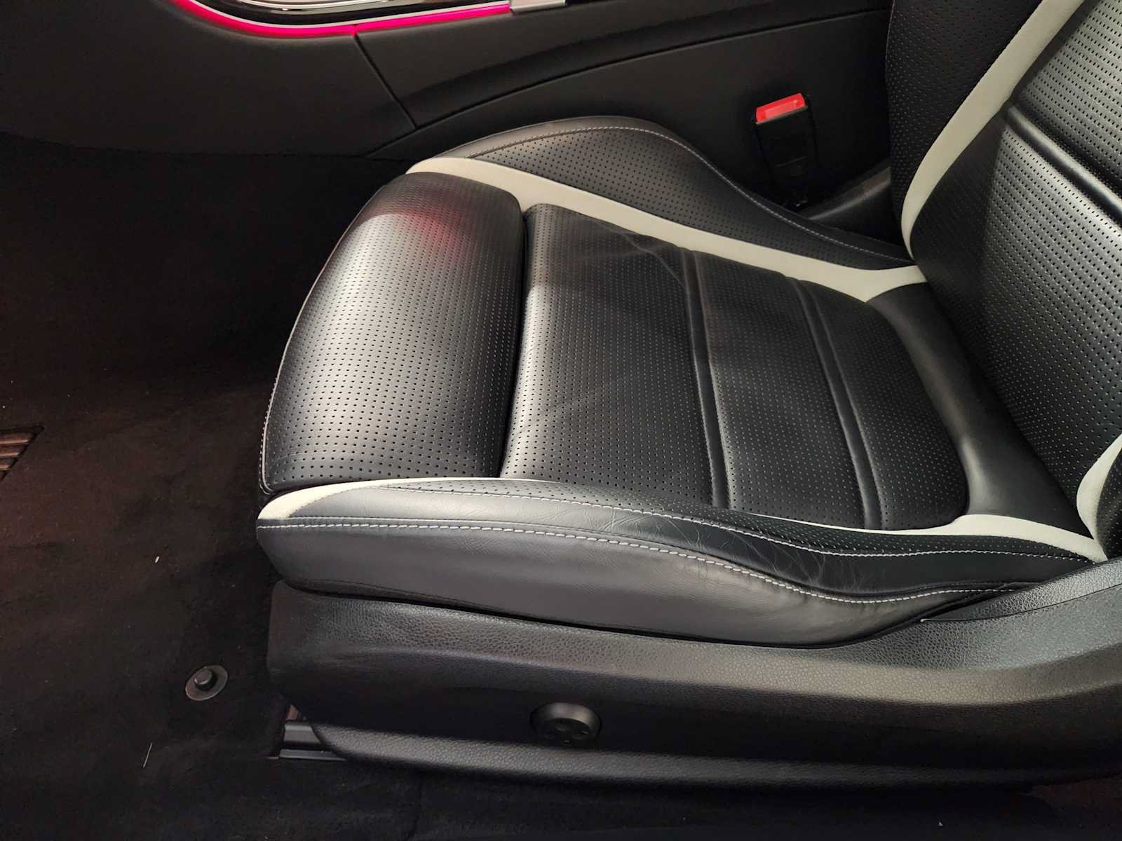 Used 2023 Mercedes-Benz C 63 AMG S image 40