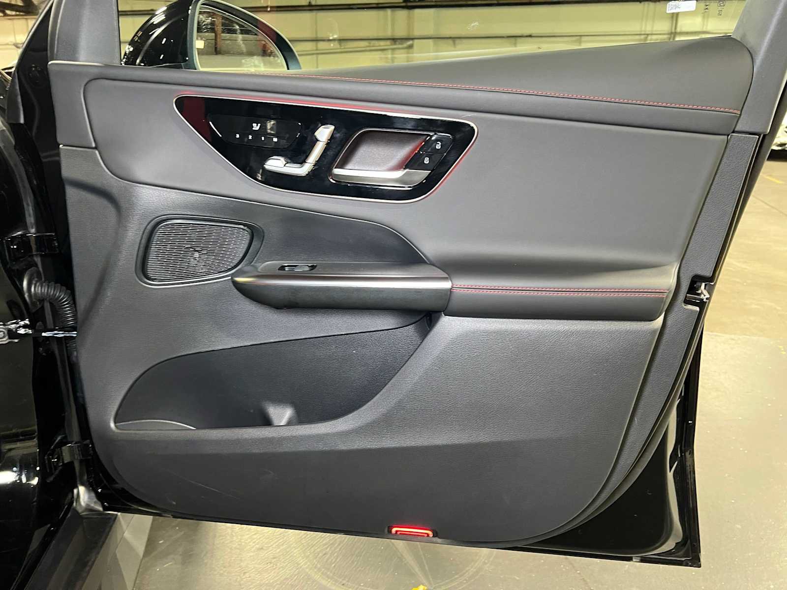 Used 2026 Mercedes-Benz GLC 43 AMG 4MATIC image 10