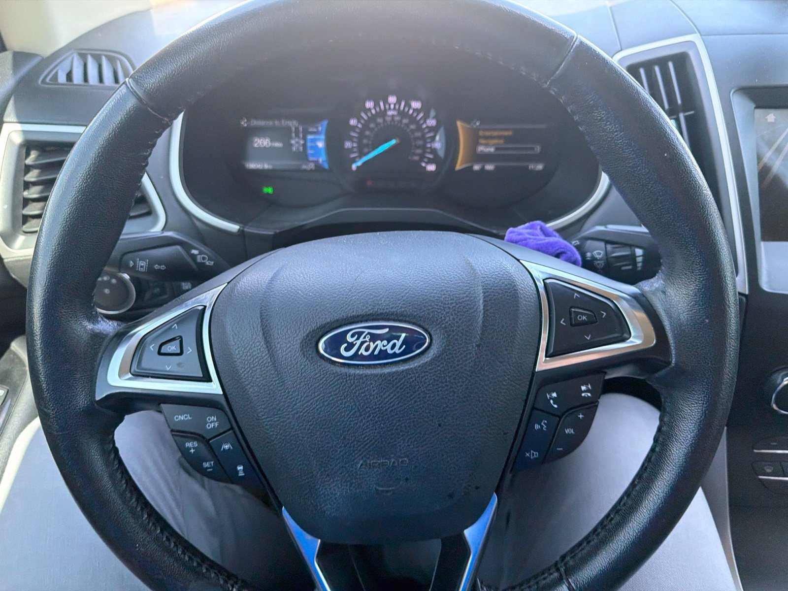 Used 2019 Ford Edge SEL w/ Equipment Group 201A FWD image 21