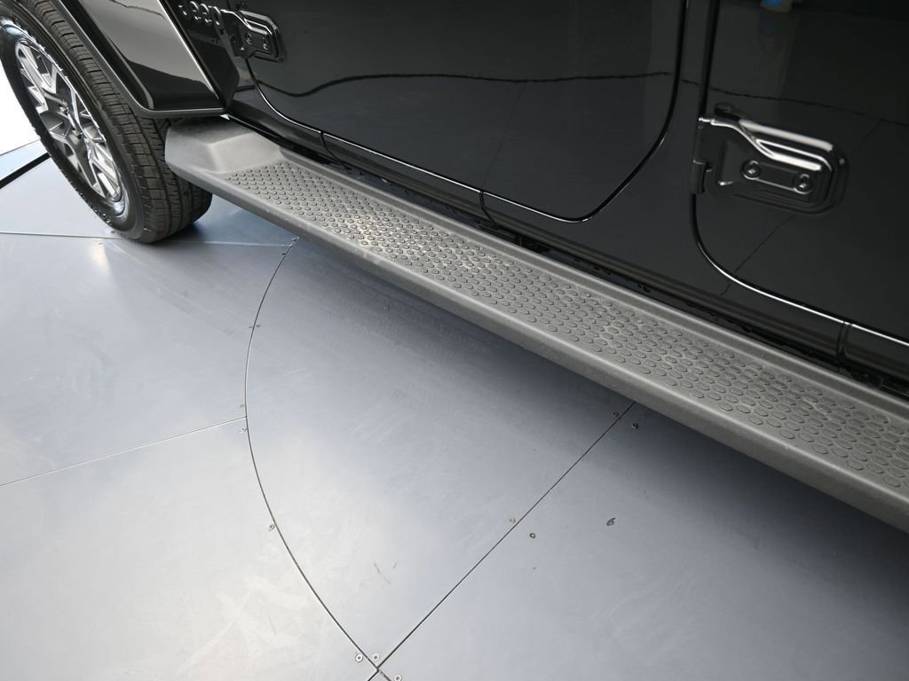 New 2026 Jeep Wrangler Sahara image 27