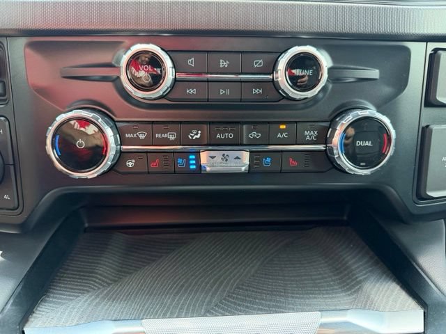 Used 2023 Ford F450 Platinum w/ FX4 Off-Road Package AWD/4WD image 19