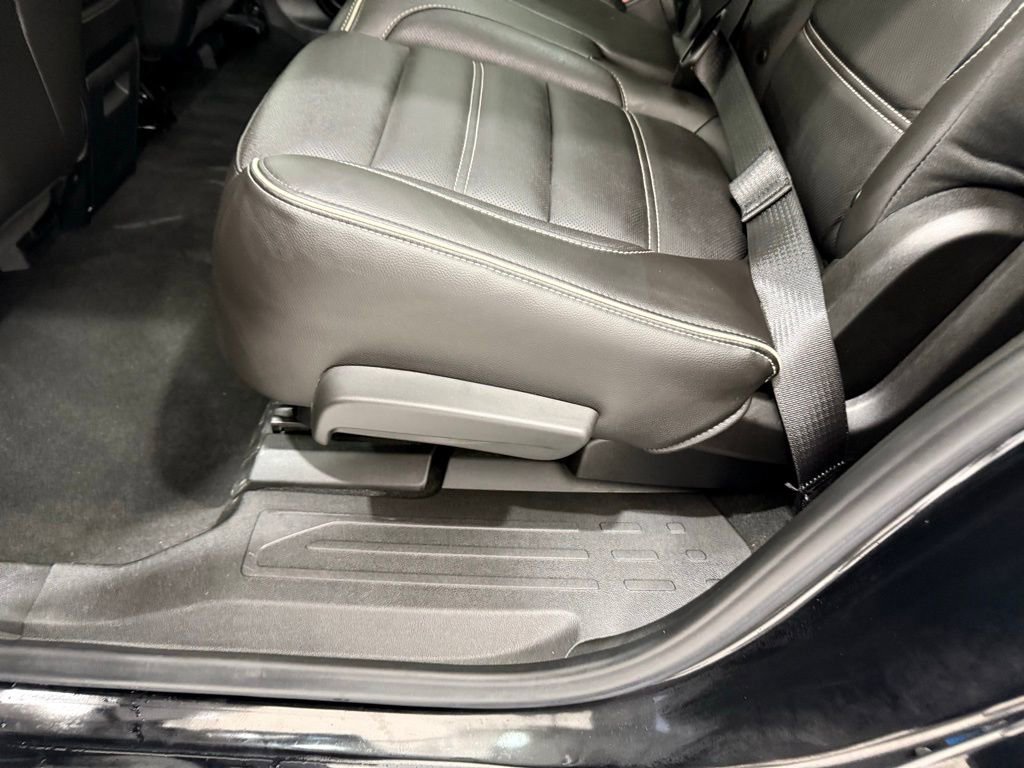 Used 2019 GMC Acadia Denali w/ GMC Pro Grade Package AWD/4WD image 21