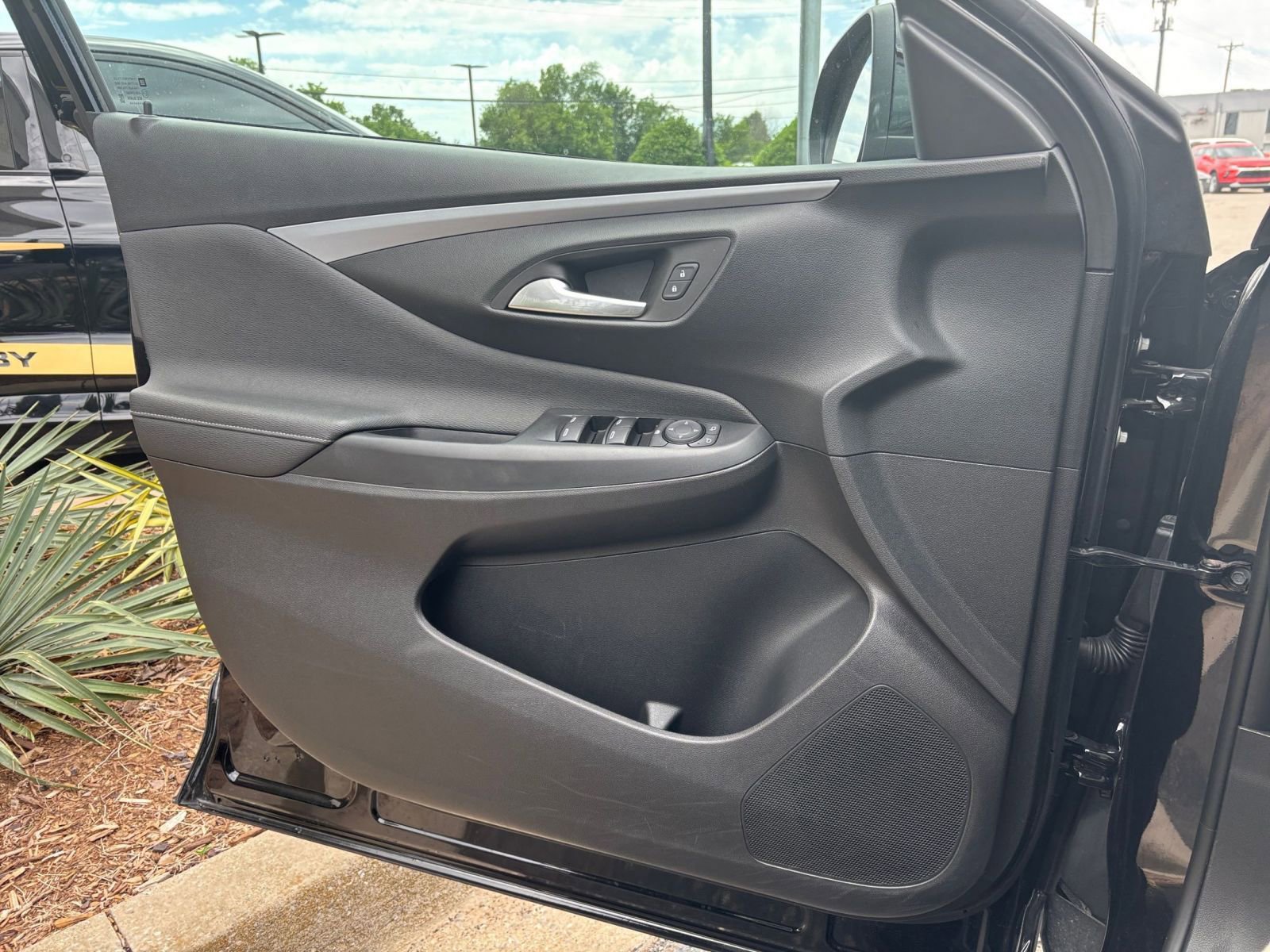 Used 2025 Buick Envista Preferred FWD image 18