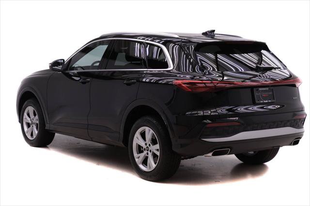 Certified 2025 Audi Q5 Premium w/ Convenience Package image 5