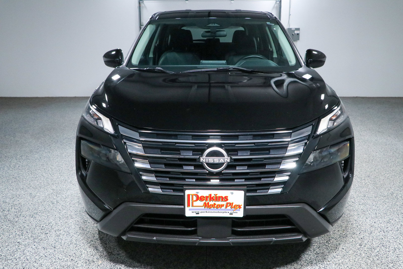 Used 2024 Nissan Rogue SV AWD/4WD image 4