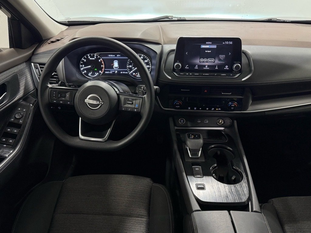 Used 2023 Nissan Rogue SV image 12