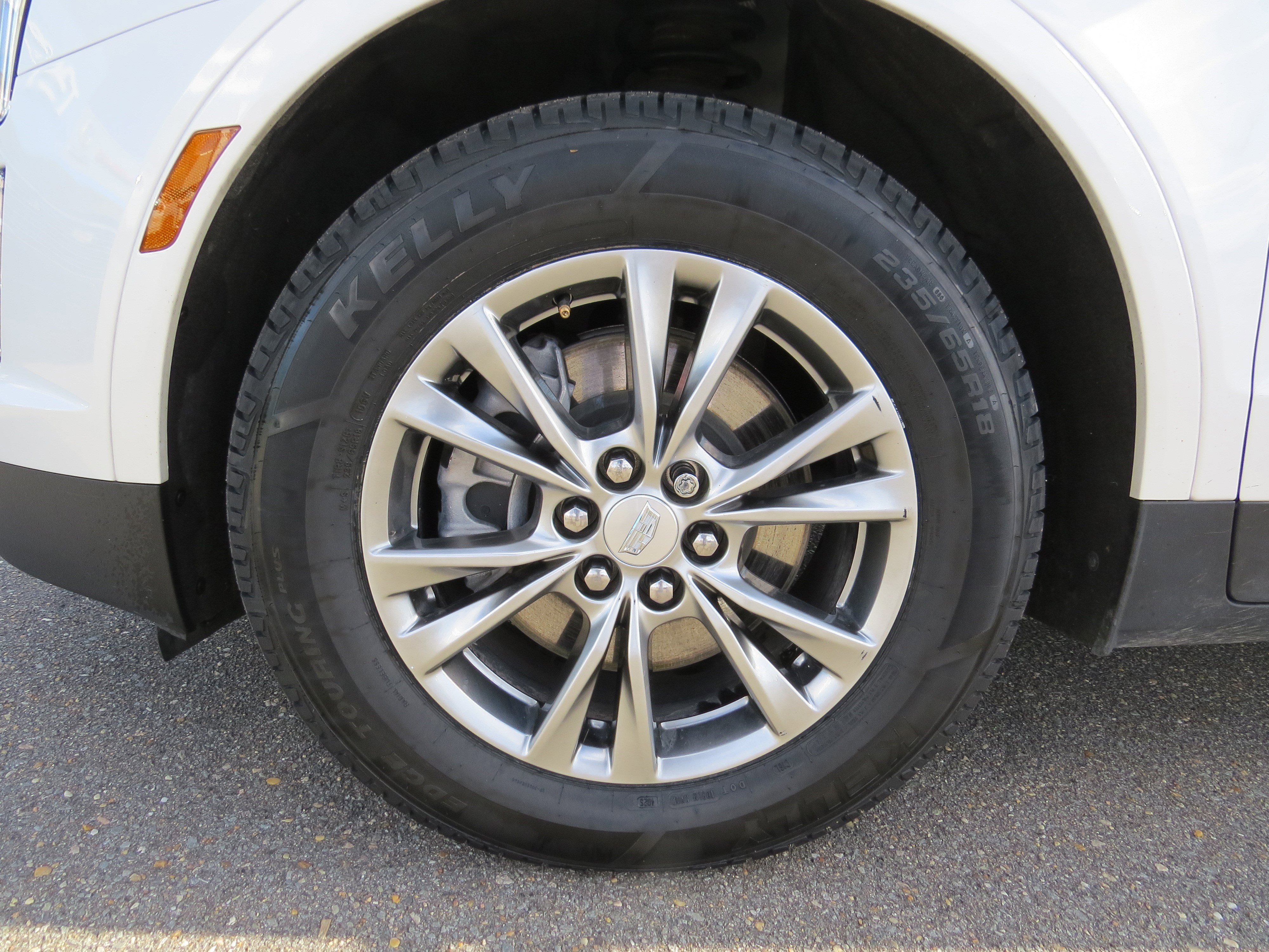 Certified 2023 Cadillac XT5 Premium Luxury w/ LPO, Floor Liner Package image 13