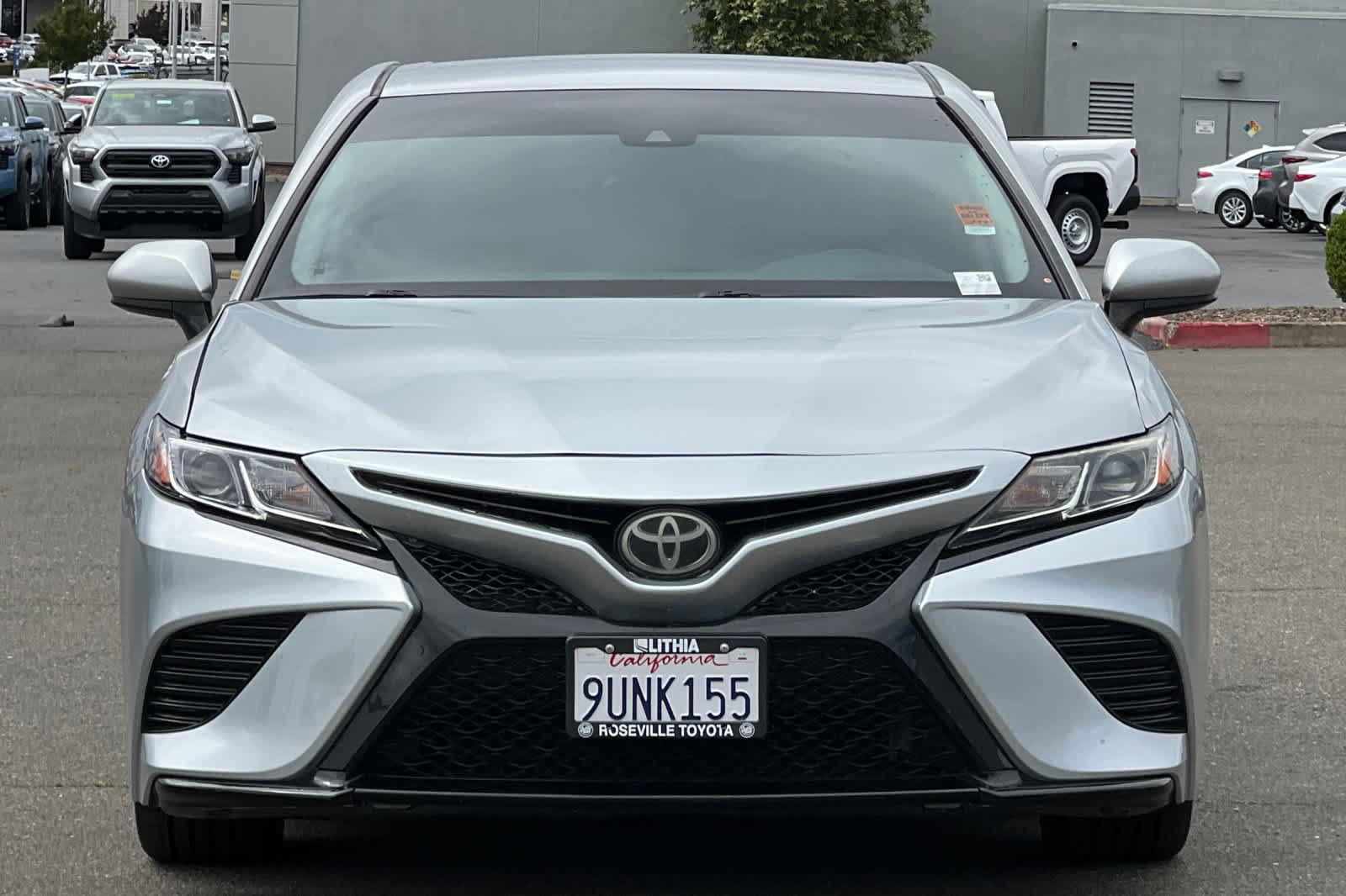 Used 2018 Toyota Camry SE FWD image 10