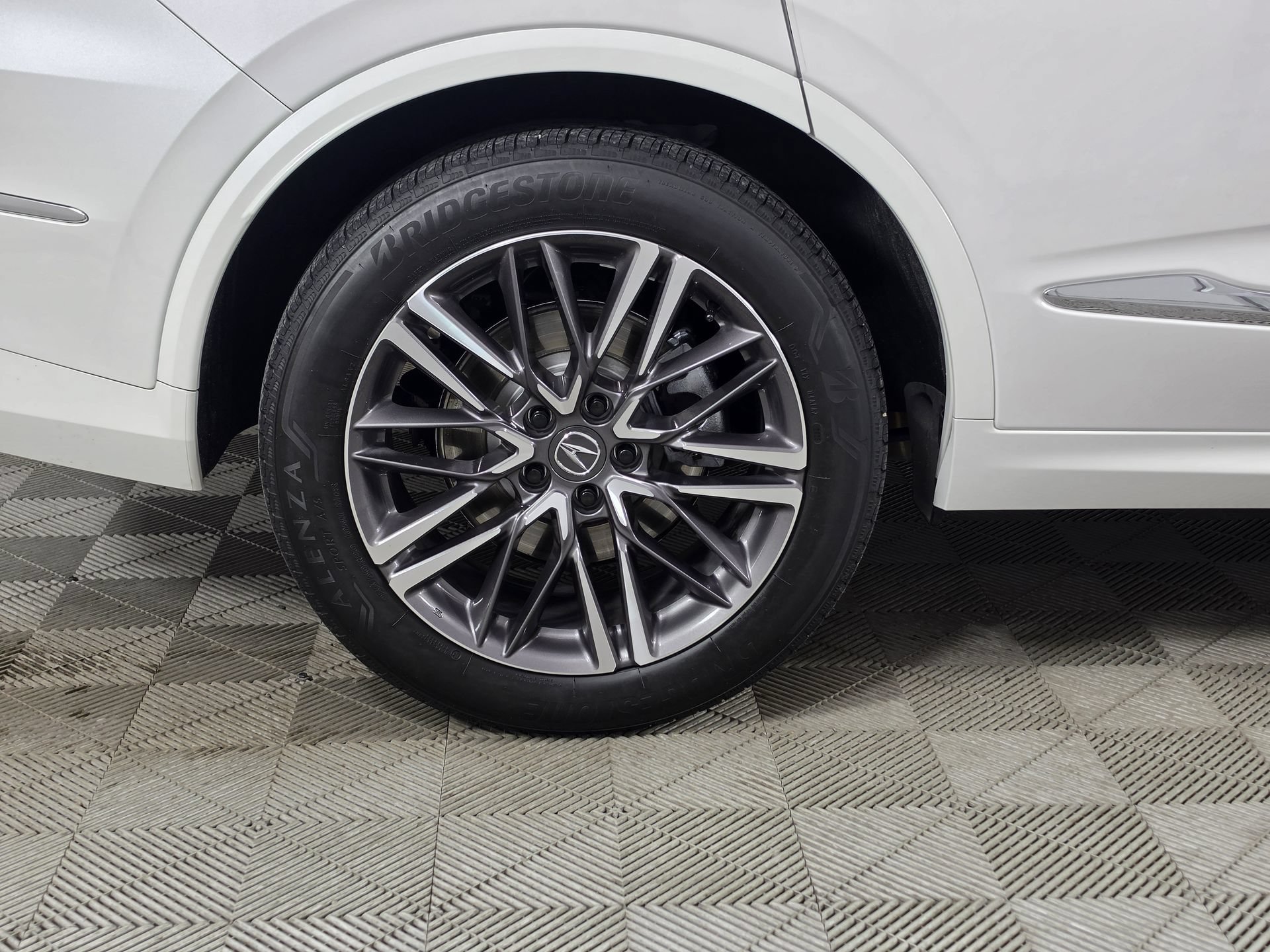 Used 2025 Acura MDX w/ Advance Package AWD/4WD image 9