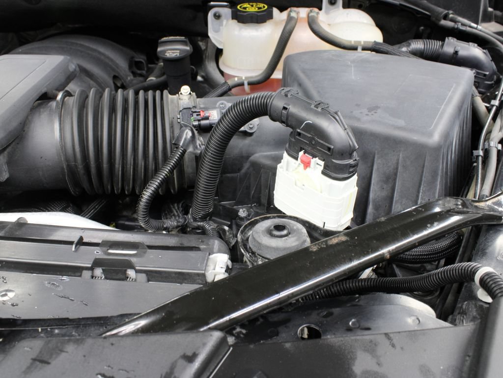 Used 2023 GMC Yukon Denali Ultimate AWD/4WD image 40