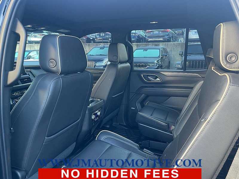 Used 2021 GMC Yukon SLT w/ SLT Premium Package AWD/4WD image 3
