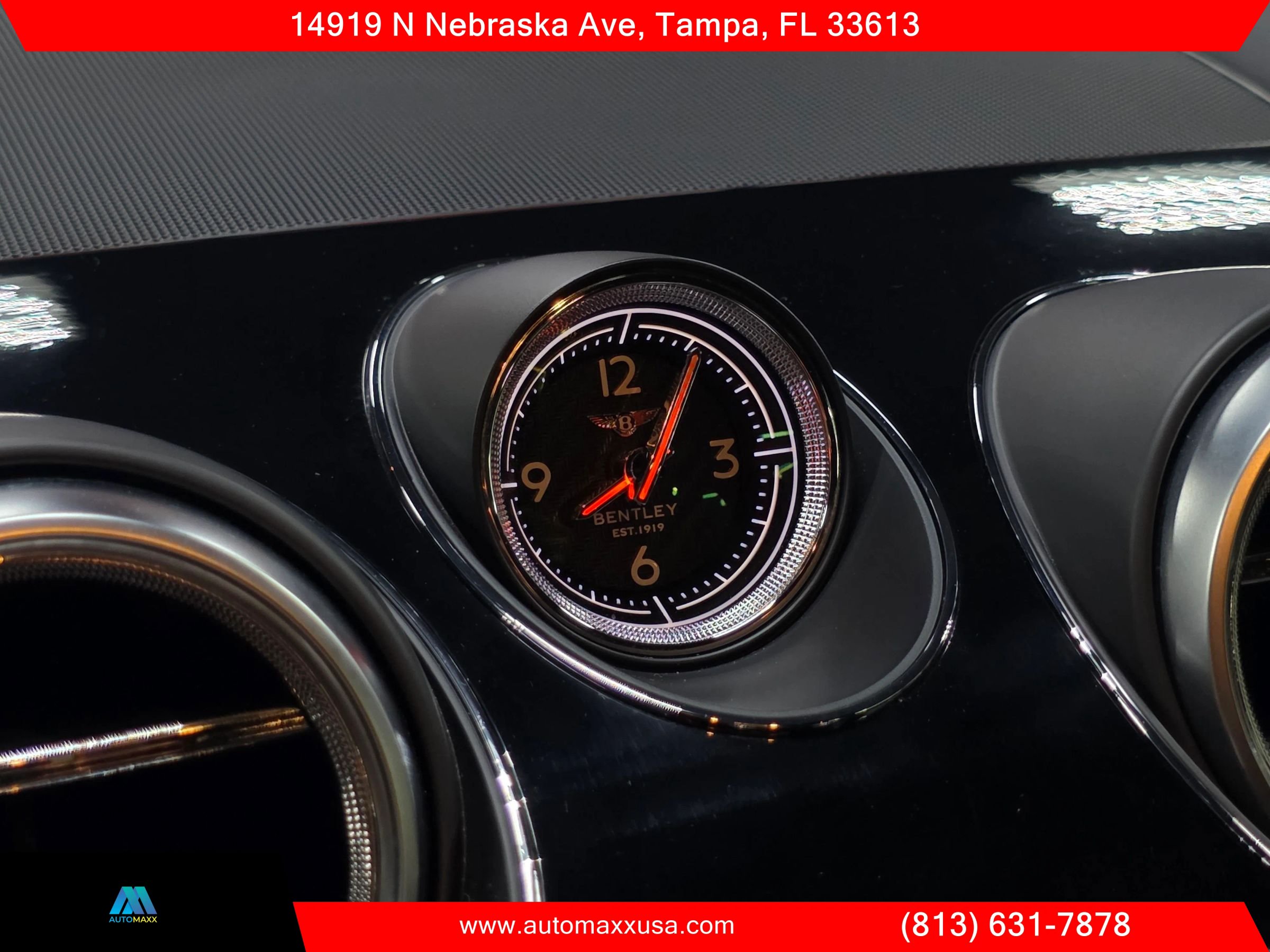 Used 2020 Bentley Bentayga Design Series AWD/4WD image 32