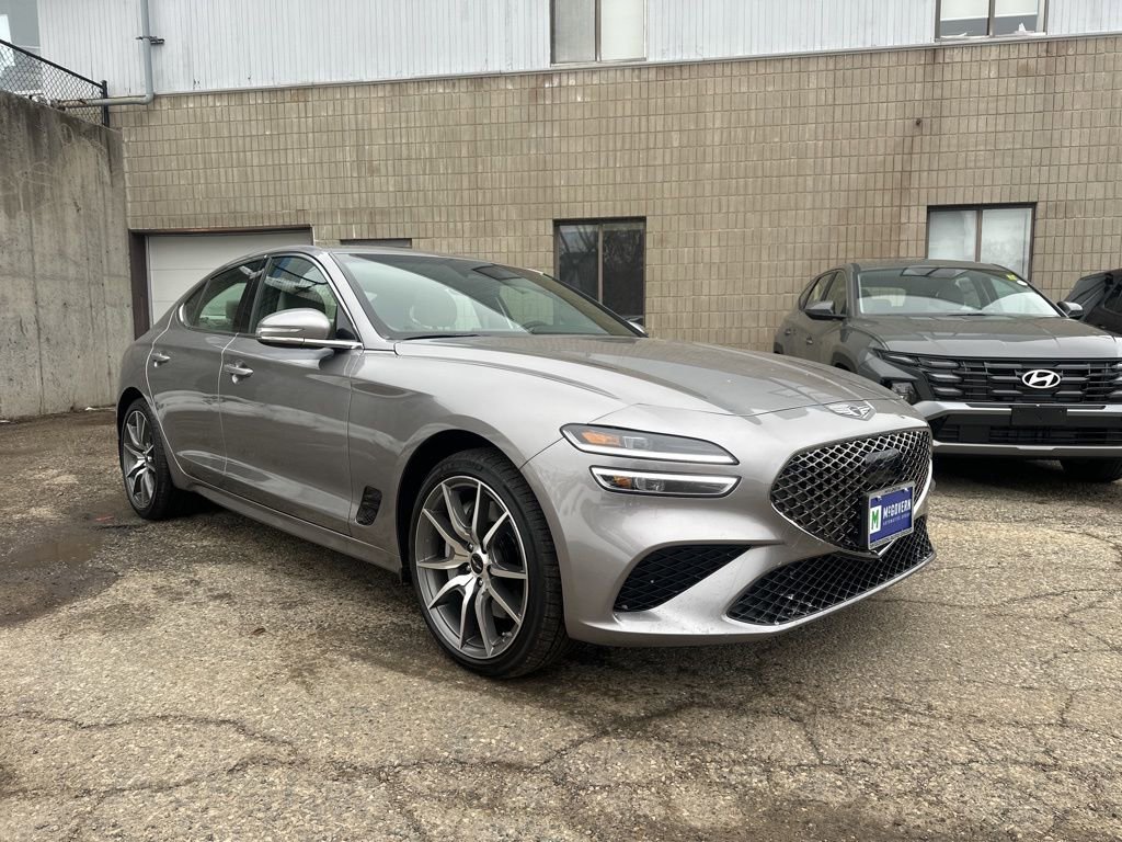 Used 2026 Genesis G70 2.5T image 8