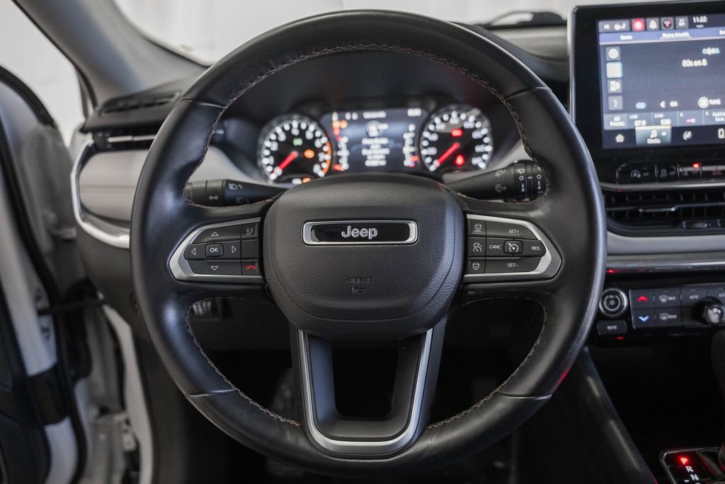 Used 2022 Jeep Compass Limited image 37