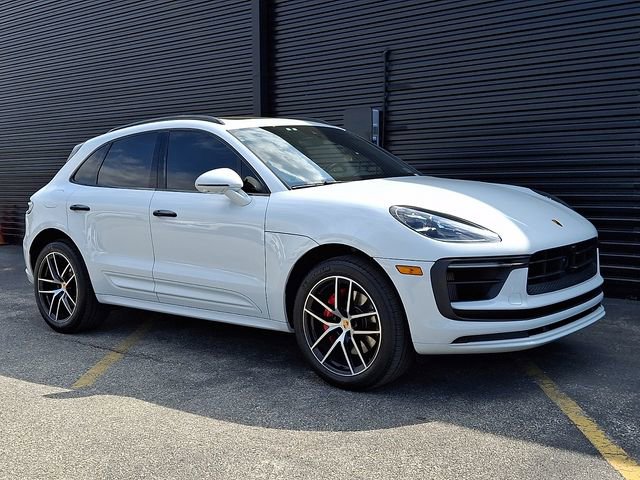 Used 2023 Porsche Macan S AWD/4WD image 9