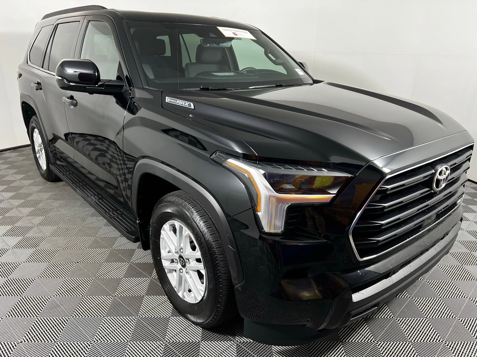 Certified 2025 Toyota Sequoia SR5 image 3