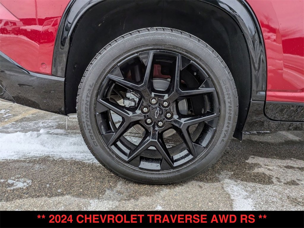 Used 2024 Chevrolet Traverse RS w/ LPO, Floor Liner Package image 33