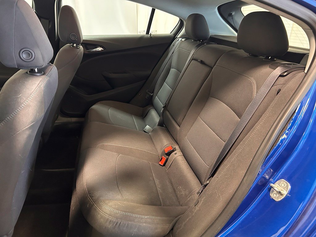 Used 2019 Chevrolet Cruze LT FWD image 7