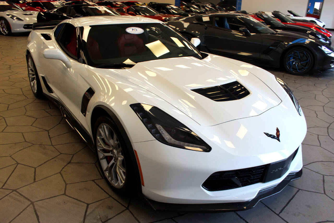 Used 2019 Chevrolet Corvette Z06 w/ Z07 Performance Package image 29