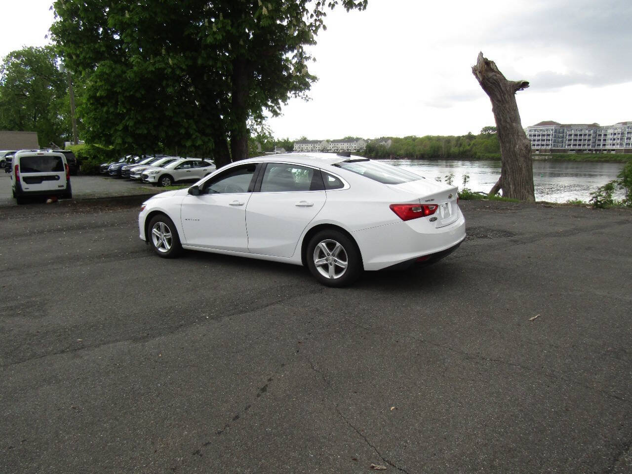 Used 2022 Chevrolet Malibu LS w/ LPO, Floor Liner Package FWD image 31
