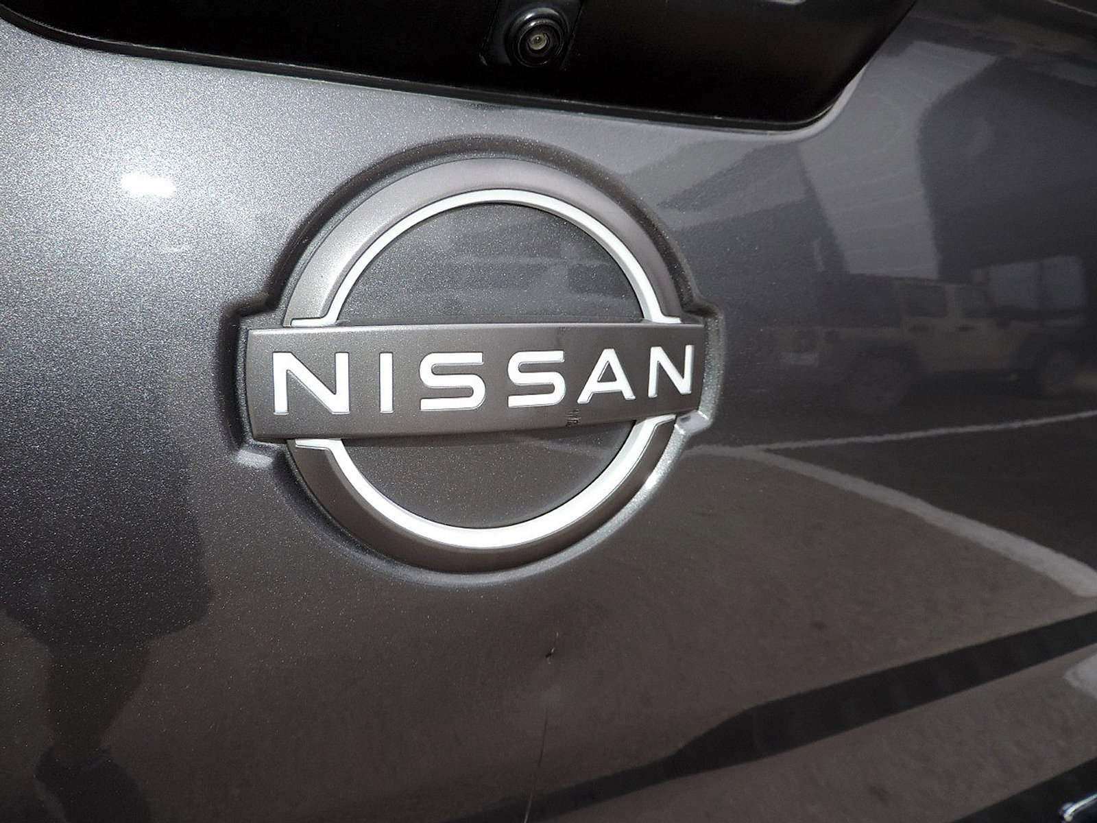 Used 2023 Nissan Titan SV w/ Accessory Utility Package AWD/4WD image 8