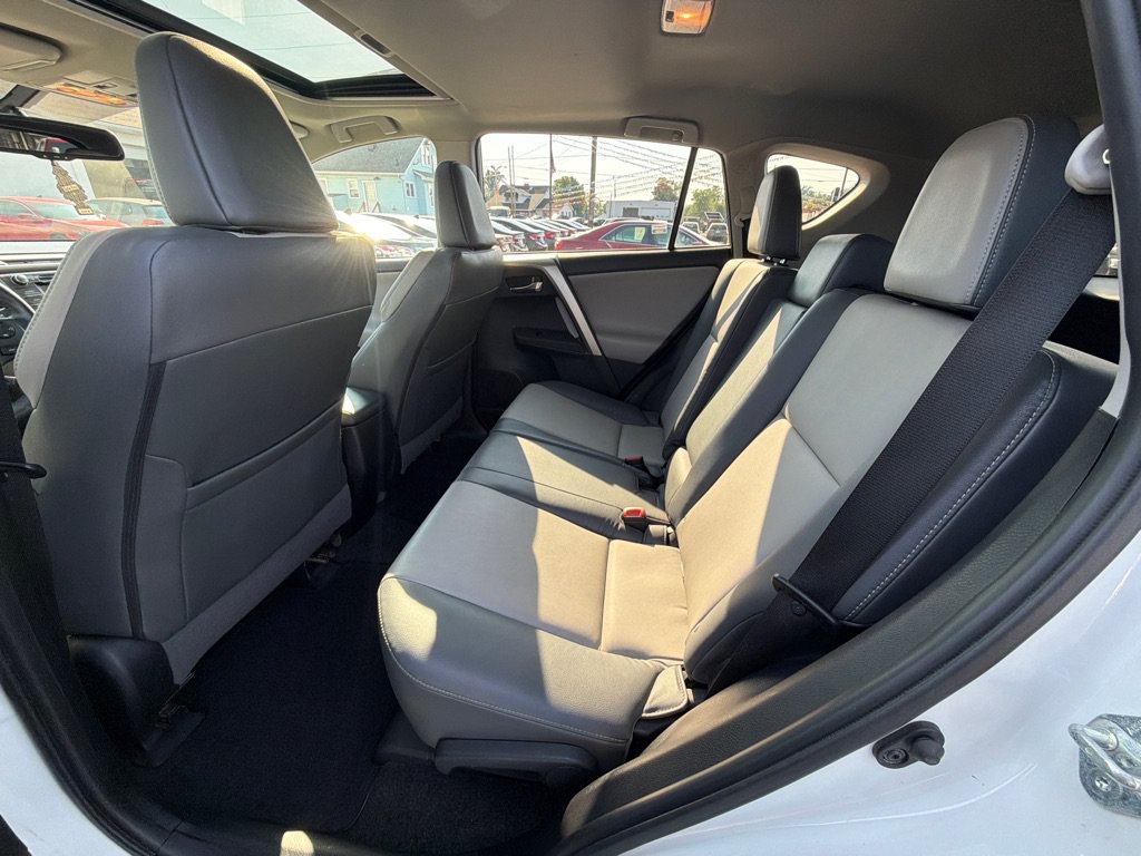Used 2014 Toyota RAV4 Limited AWD/4WD image 27