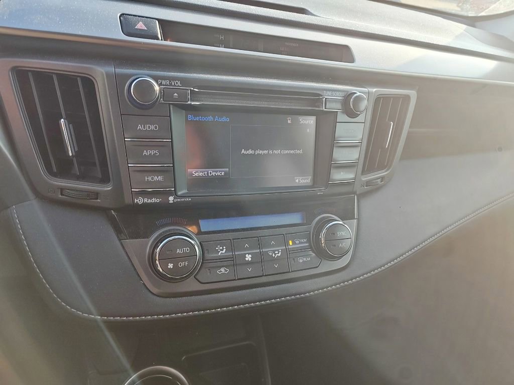Used 2014 Toyota RAV4 XLE AWD/4WD image 10