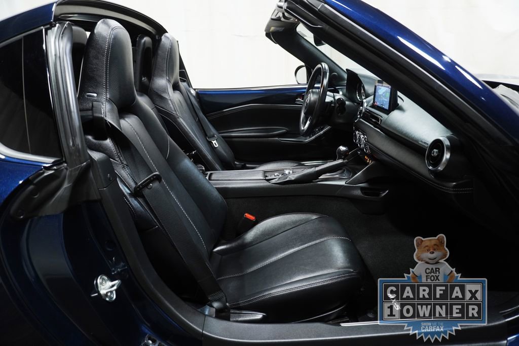 Used 2021 MAZDA MX-5 Miata RF Grand Touring RWD image 15