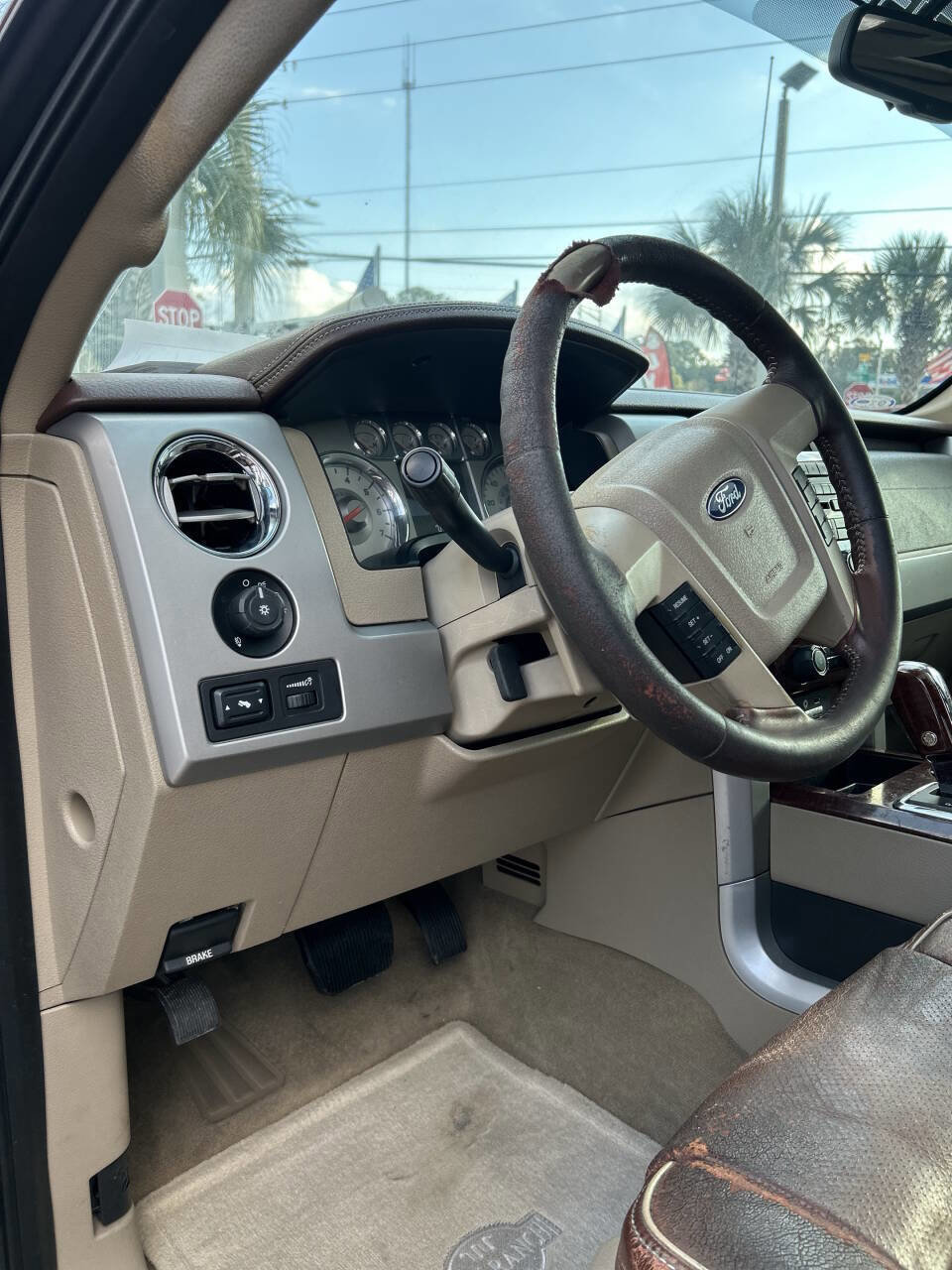 Used 2010 Ford F150 King Ranch image 14