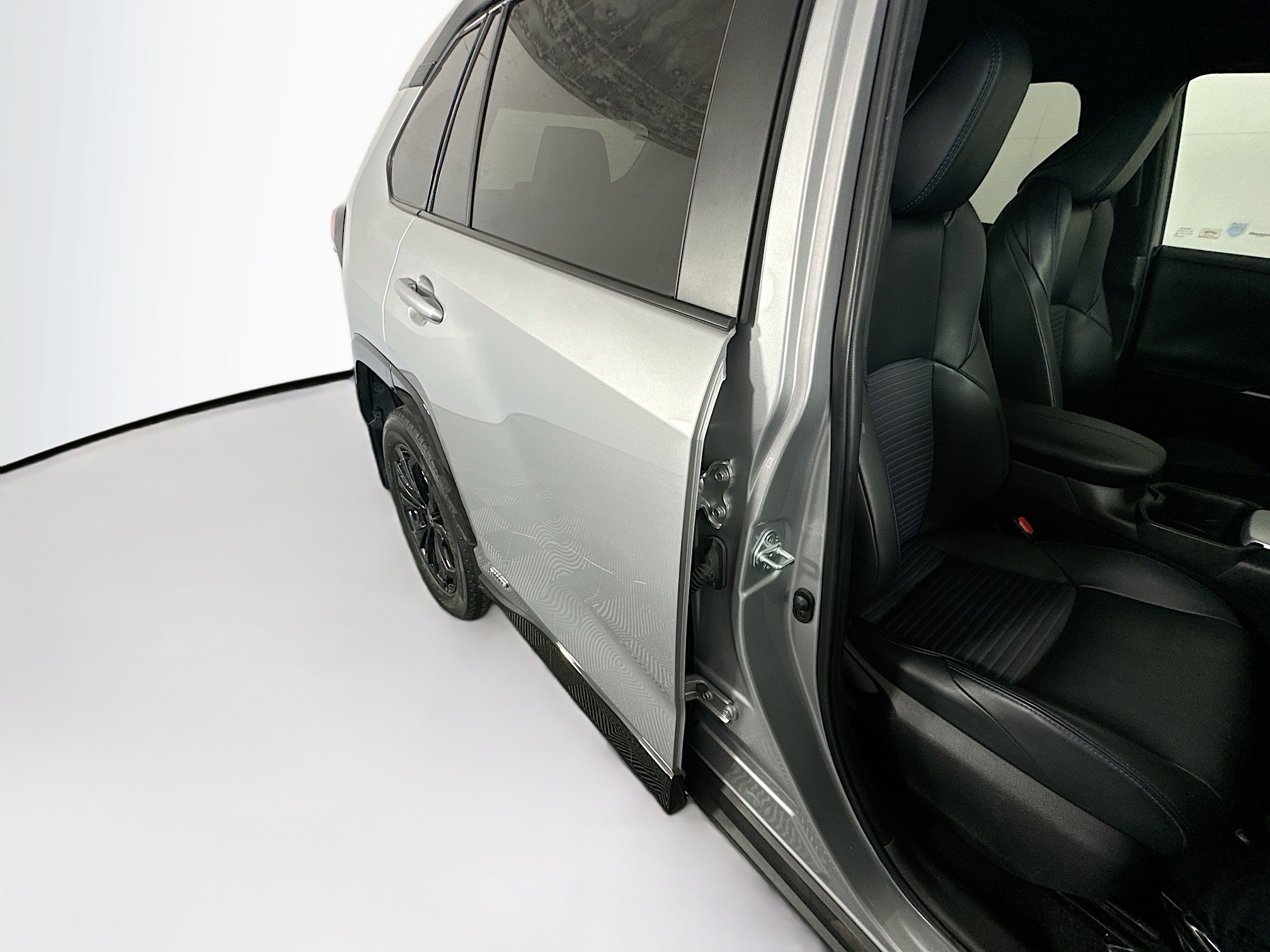 Used 2024 Toyota RAV4 XSE AWD/4WD image 28