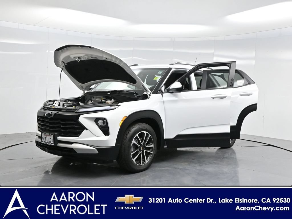 New 2025 Chevrolet TrailBlazer LT w/ Convenience Package FWD image 43