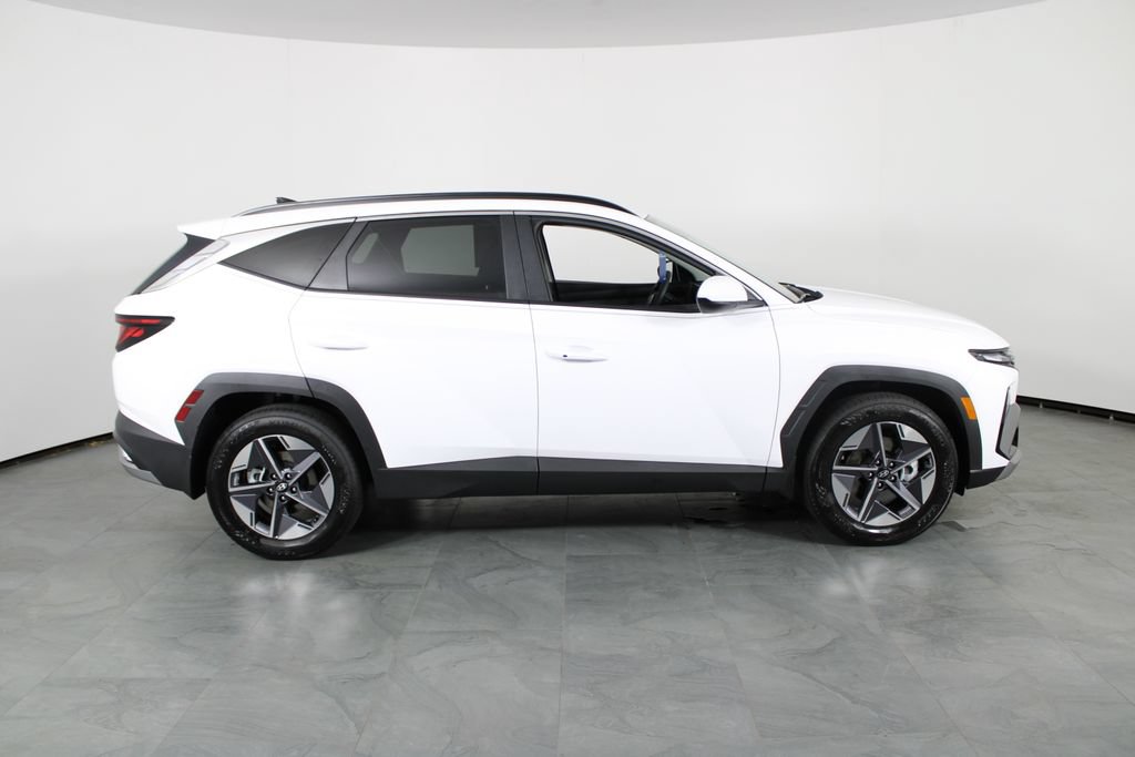 Used 2026 Hyundai Tucson SEL FWD image 15