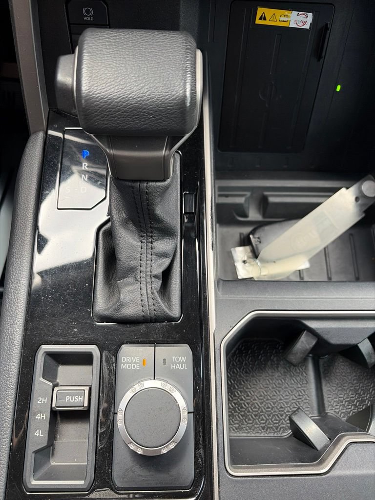Used 2022 Toyota Tundra Limited AWD/4WD image 29