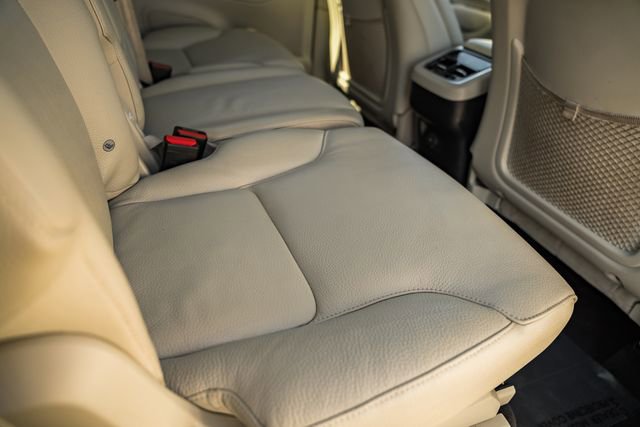 Certified 2022 Volvo XC90 T6 Momentum w/ Climate Package image 30