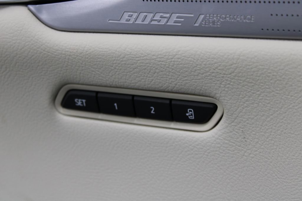 Used 2025 Cadillac XT5 Premium Luxury w/ Technology Package image 28