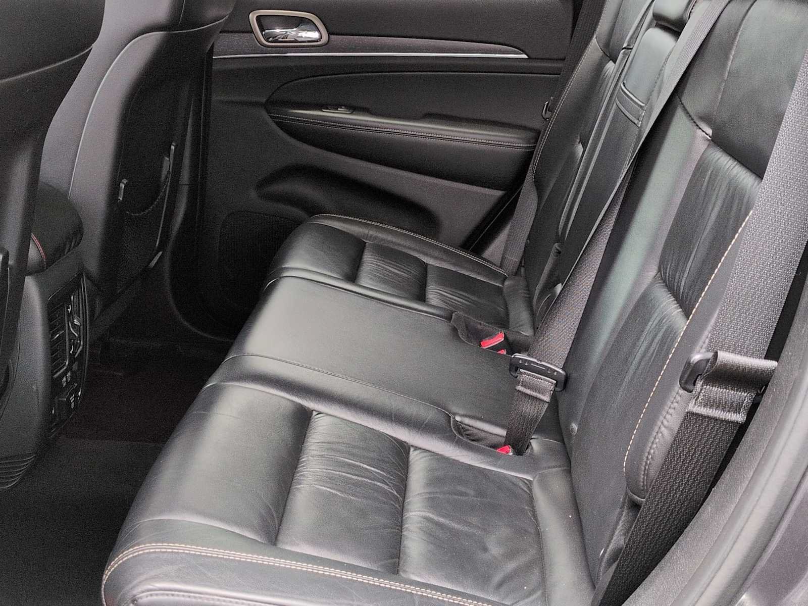 Used 2015 Jeep Grand Cherokee Limited AWD/4WD image 20