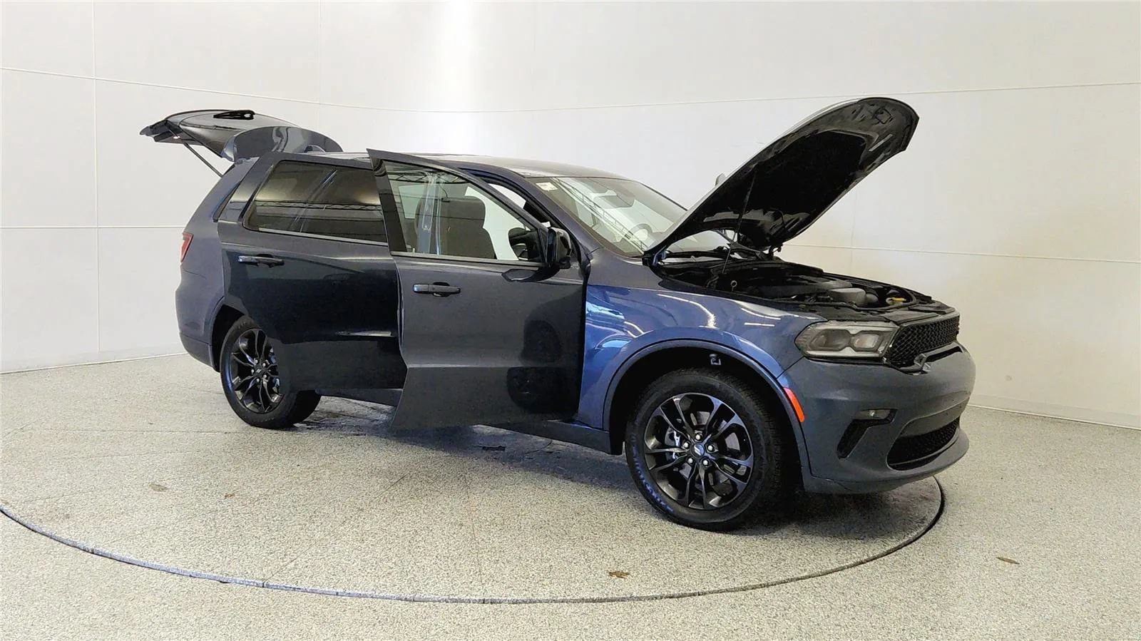 Used 2021 Dodge Durango SXT AWD/4WD image 9